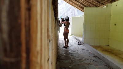 Kamera szpiegowska na hiszpańskiej koleżance z uniwersytetu